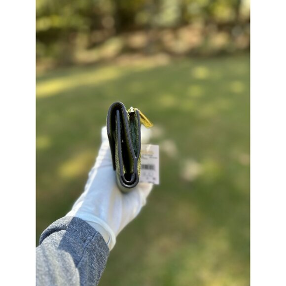 Michael Kors Logo Jet Set Charm Medium Envelope Trifold Wallet Smokey Olive - Picture 2 of 13